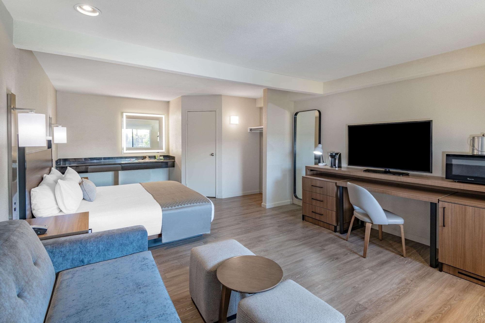 Wyndham Garden Сан-Диего Экстерьер фото